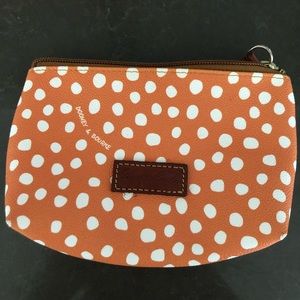 EUC Dooney & Bourke leather zipper pouch